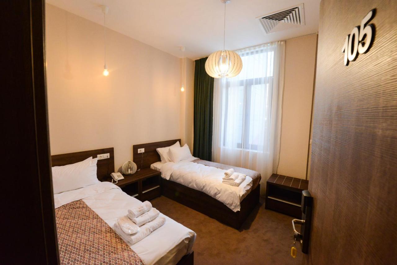 Hotel Cara 28 Skopje Extérieur photo