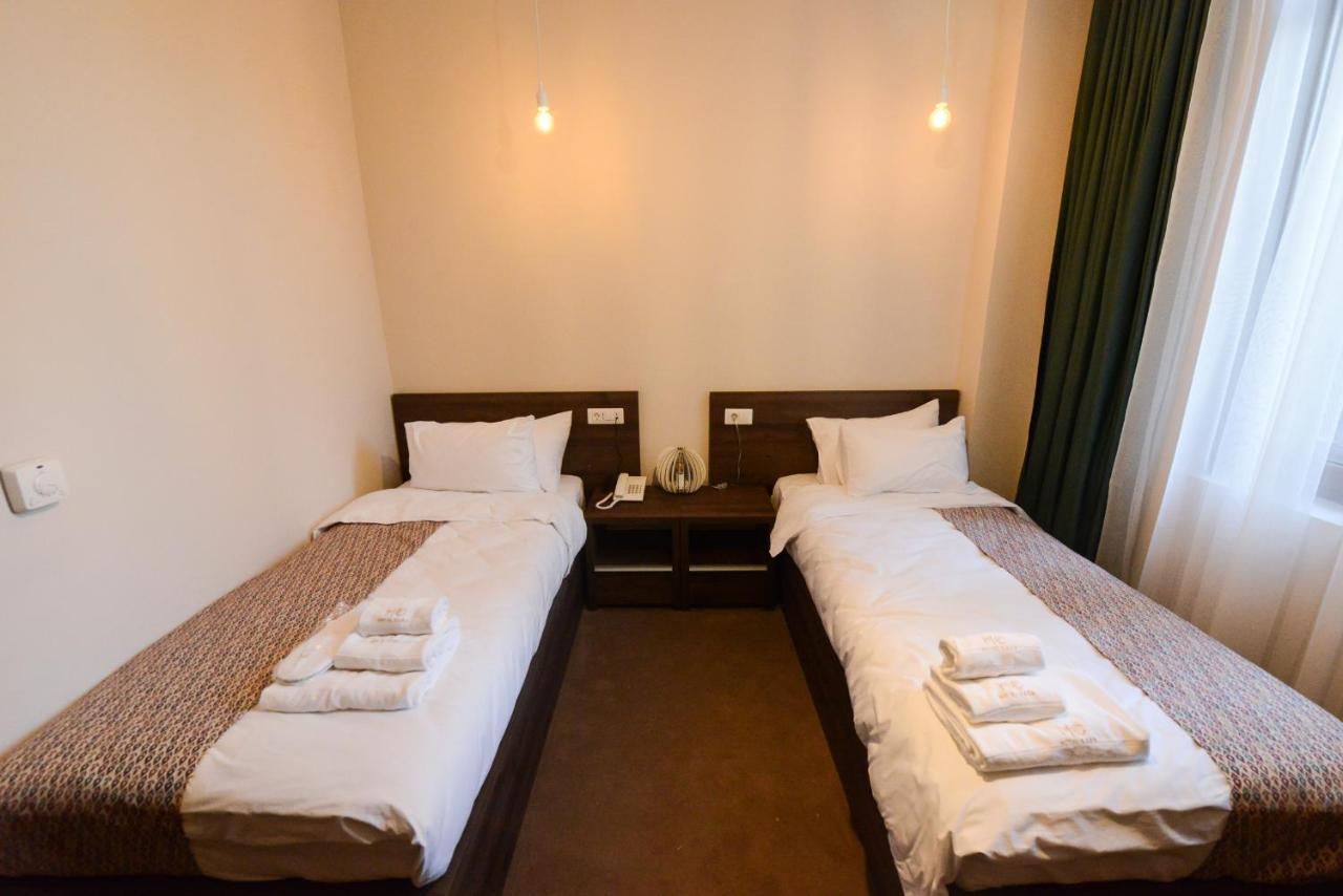 Hotel Cara 28 Skopje Extérieur photo