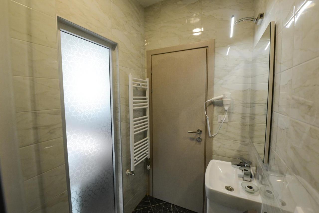 Hotel Cara 28 Skopje Extérieur photo