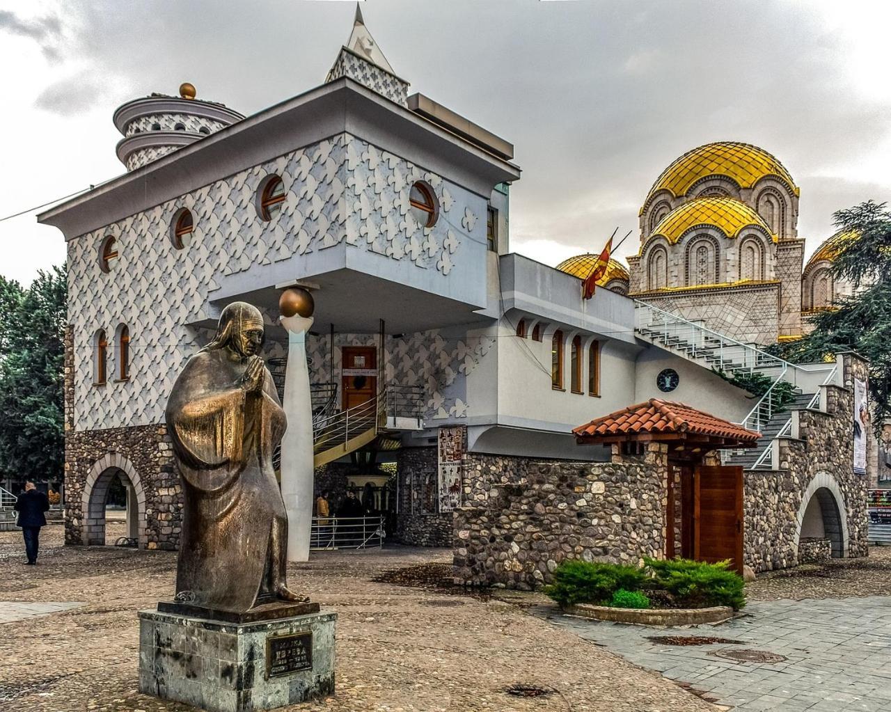 Hotel Cara 28 Skopje Extérieur photo