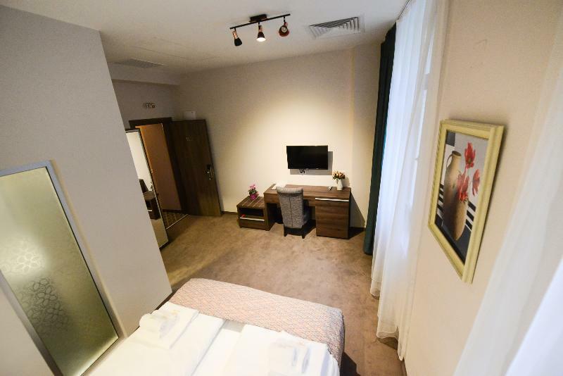 Hotel Cara 28 Skopje Extérieur photo